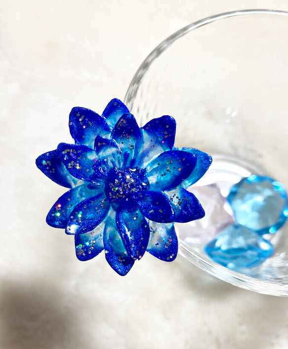 花型ヘアゴム ブルー 4枚目の画像