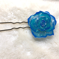 花型ヘアゴム  コバルトブルー×ミントグリーン　バラ 3枚目の画像