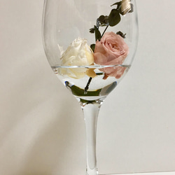【Creema限定】薔薇とユーカリのワイングラスハーバリウム　【3Dプレミアムオイル】 2枚目の画像