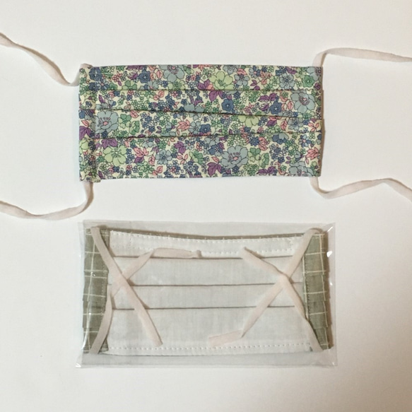 【小学低学年用（S）】 タータンチェック（ブルー&イエロー）　プリーツマスク布製 3枚目の画像