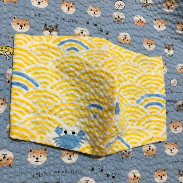 小学生〜大人　夏マスク　立体マスク　ハンドメイド　お魚　マリン　黄色 3枚目の画像