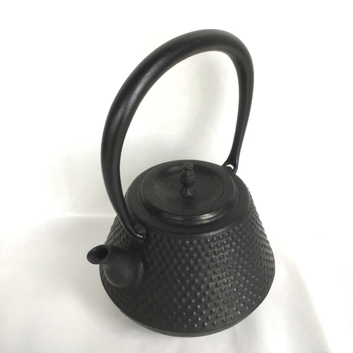 南部鉄器 鉄瓶 山成アラレ 1ℓ その他キッチン小物 南部鉄器工房村咲