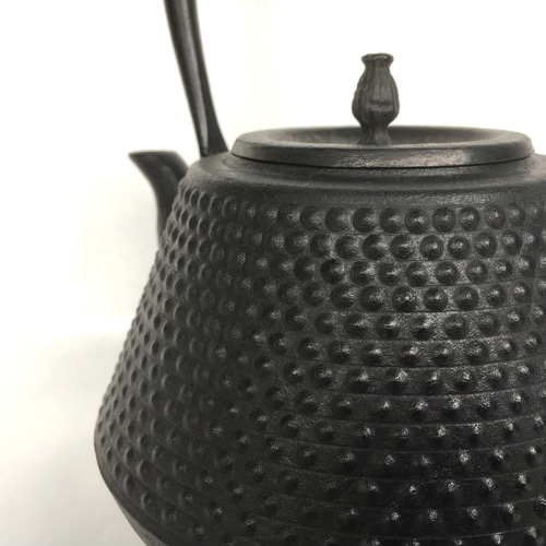 南部鉄器 鉄瓶 山成アラレ 1ℓ その他キッチン小物 南部鉄器工房村咲