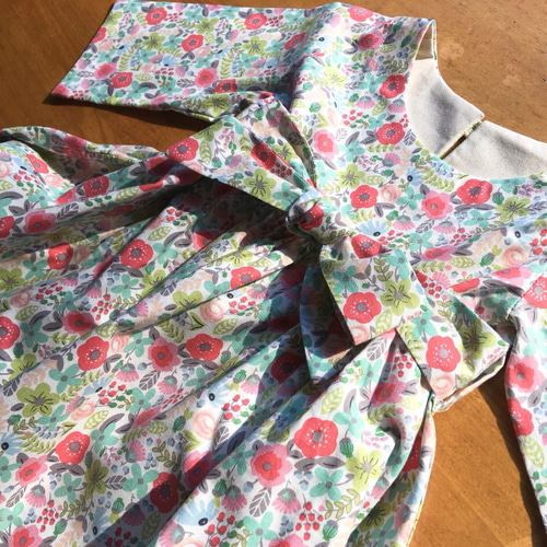 120-140 アールグレイフラワー ギャザーワンピース リボンあり (半袖  