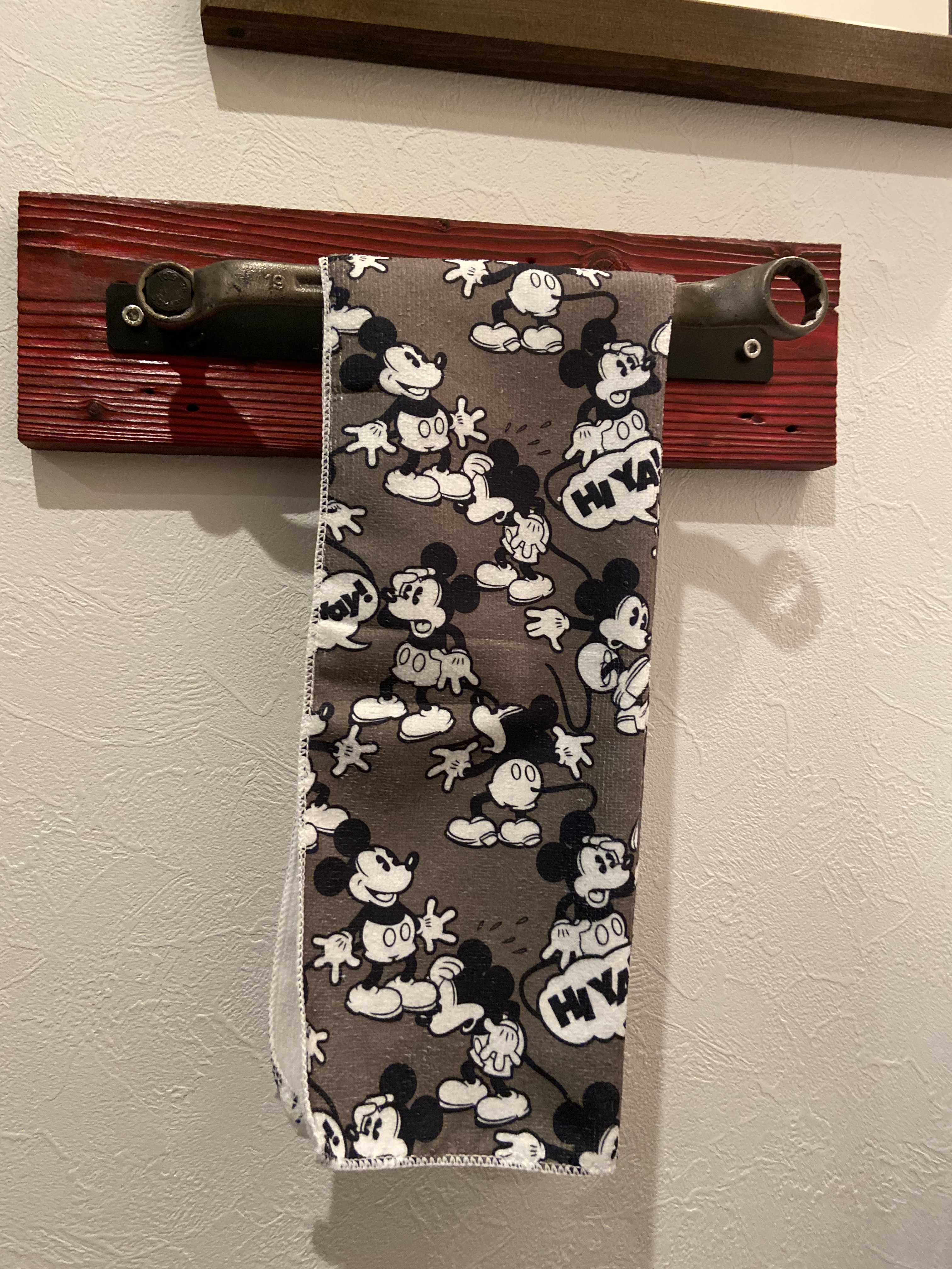 送料無料　両口スパナ&焼杉板のタオル掛け　アイアン　インダストリアル　男前　工具