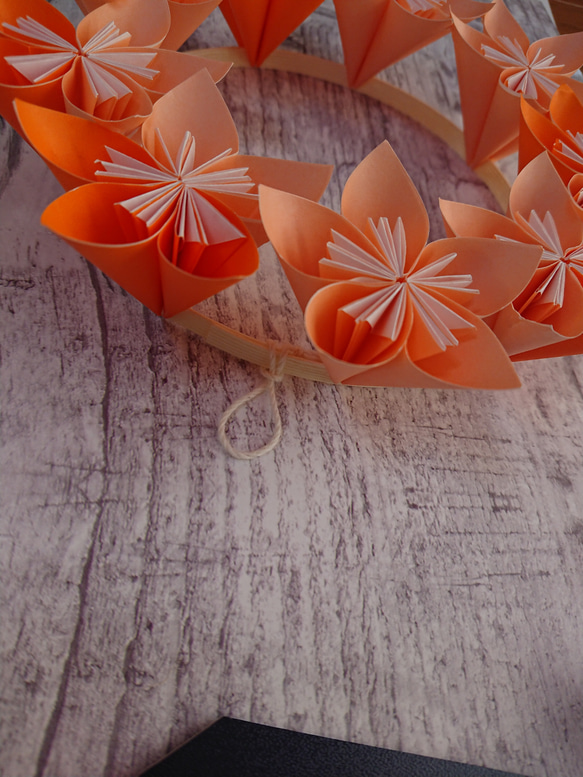 【半額SALE】優しいオレンジ色の 花のリース 折り紙 No.002 オレンジ 4枚目の画像