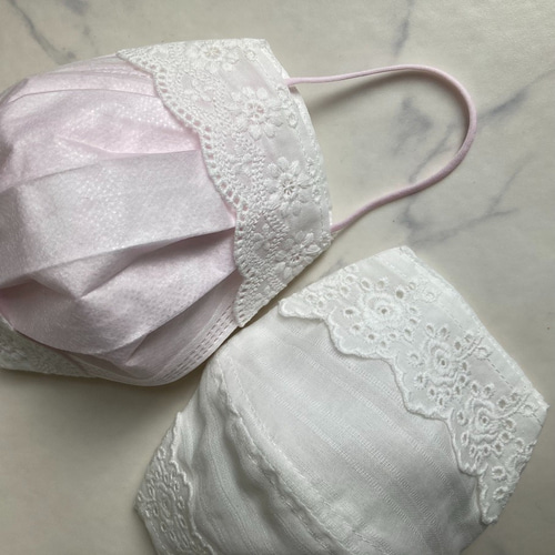 579 不織布マスクカバー レース 花柄刺繍 ホワイト フラワー パール
