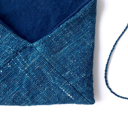 kurumu #15 〈藍染めの手織りポーチ〉 5枚目の画像