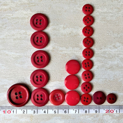 赤色系ボタン★1.0～2.5cm　21個セット　レッド 3枚目の画像