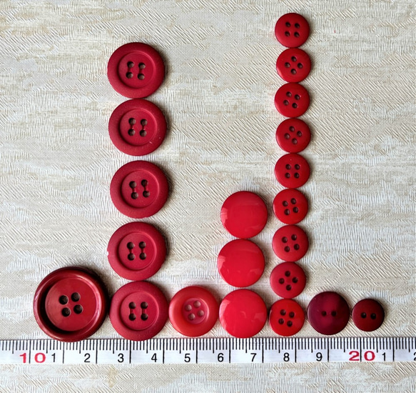 赤色系ボタン★1.0～2.5cm　21個セット　レッド 3枚目の画像