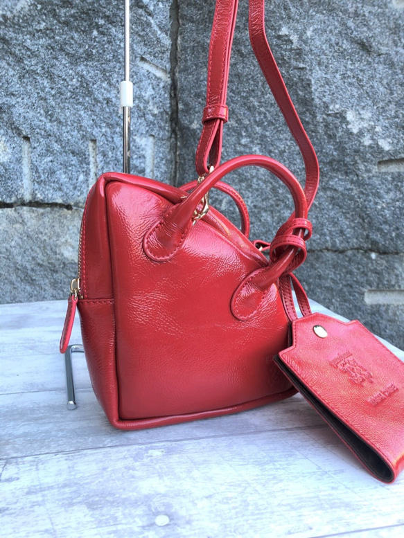 セール55％OFF【マスクケース付き】mini USAGI BAG　エナメルレザーショルダーバッグ（本革）RED 3枚目の画像