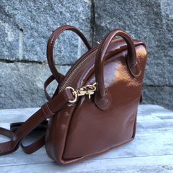 セール55％OFF【マスクケース付き】mini USAGI BAG　エナメルレザーショルダーバッグ（本革）BROWN 3枚目の画像