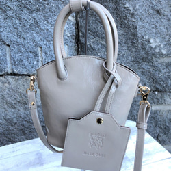 セール【マスクケース付き】mini BUCKET BAG　エナメルレザーショルダーバッグ（本革）GRAY BEIGE 3枚目の画像