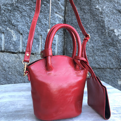 セール60％OFF【マスクケース付き】mini BUCKET BAG　エナメルレザーショルダーバッグ（本革）RED 4枚目の画像