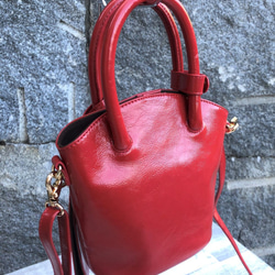 セール60％OFF【マスクケース付き】mini BUCKET BAG　エナメルレザーショルダーバッグ（本革）RED 6枚目の画像