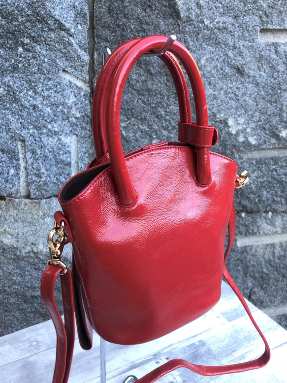 セール60％OFF【マスクケース付き】mini BUCKET BAG　エナメルレザーショルダーバッグ（本革）RED 6枚目の画像