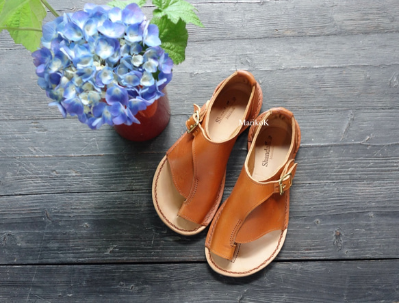 【Clarks】レザーバックル サンダル★国内発関税込 Clarks クラークス サンダル レディース 歩きやすい グルカ