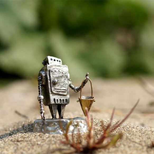 小さなロボット「Ropica」 1枚目の画像