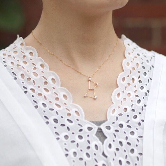 オリオン座のネックレス 7,810円