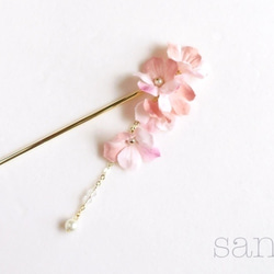 【SALE】ピンクのお花のかんざし 1枚目の画像