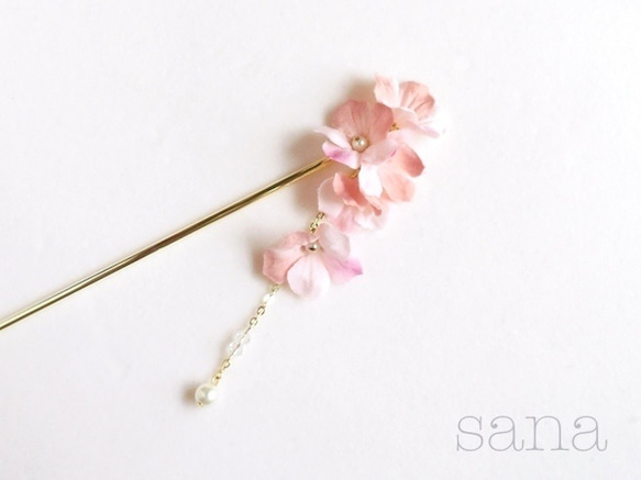 【SALE】ピンクのお花のかんざし 1枚目の画像