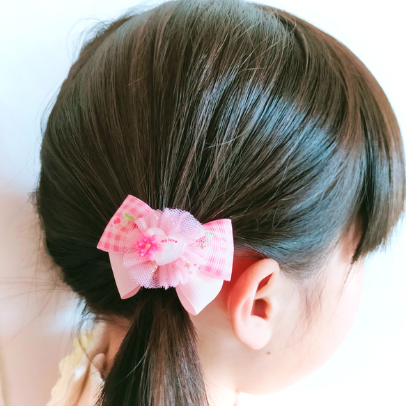 【ヘアゴム】2点セット/キッズ☆ハートとフラワーモチーフのフルーティチェックリボン（ピンク） 4枚目の画像