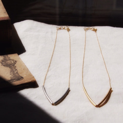 【made in France】Double tube~V〜necklace・シルバーxゴールド・チューブネックレス 5枚目の画像