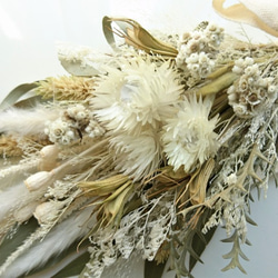 ナチュラルホワイトのスワッグ 白小花ブーケ 白×生成り 2枚目の画像