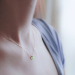 小橄欖石·Maron剪裁“One grain of natural stone skinny necklace”14 KGF·S 第3張的照片