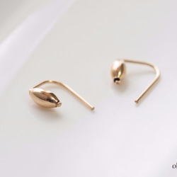 14kgf Oval  Bead Pierce 『　ゴールドのシンプル 2way ピアス- dainty - 』 1枚目の画像