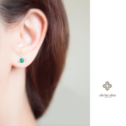 綠色縞瑪瑙“小天然石 2way 耳環-精緻”和耳環 14KGF 銀 925 第4張的照片