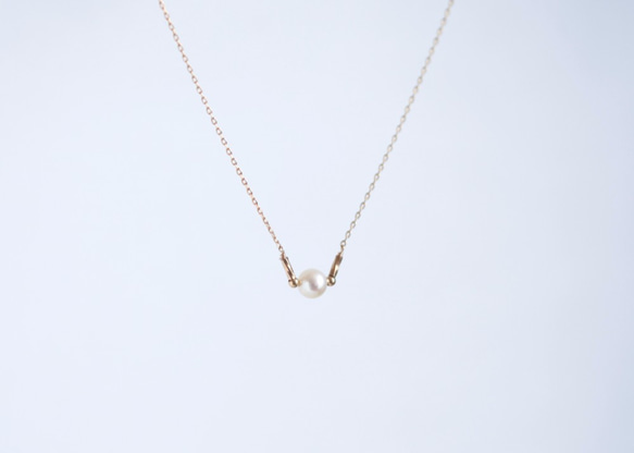 14kgf  淡水パール　Vネックレス 『 White fresh water pearl-  V necklace 』 3枚目の画像