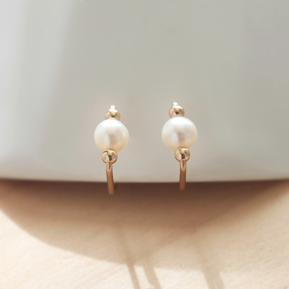 14kgf 小さな淡水パール 1粒イヤリング『Freshwater pearl Earrings- dainty  』 3枚目の画像