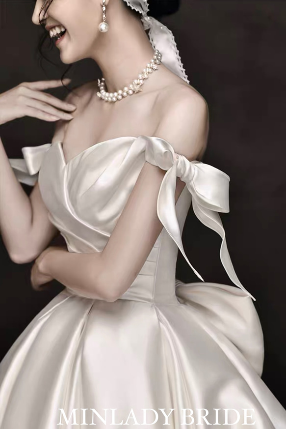 バックリボン  リボンショルダー  ウェディングドレス #ma116 2枚目の画像