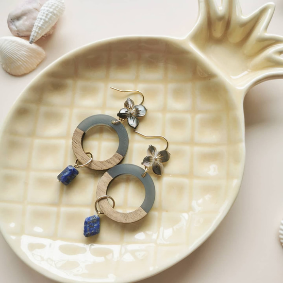 lapis lazuli ＆ Wood ring ＆shell flower 2枚目の画像