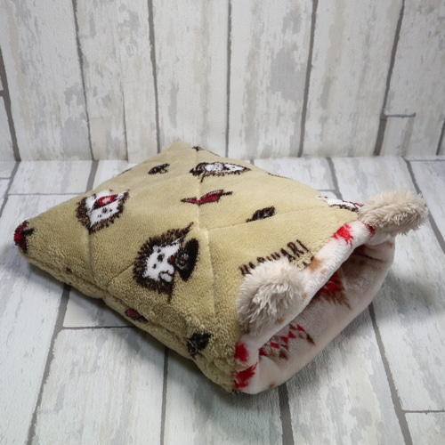 もふもふ耳付きハリネズミ柄寝袋（リバーシブル）Mサイズ クッション