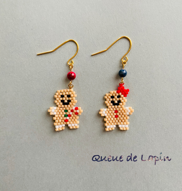 デリカビーズのクリスマスクッキーピアス ピアス（フック・チェーン