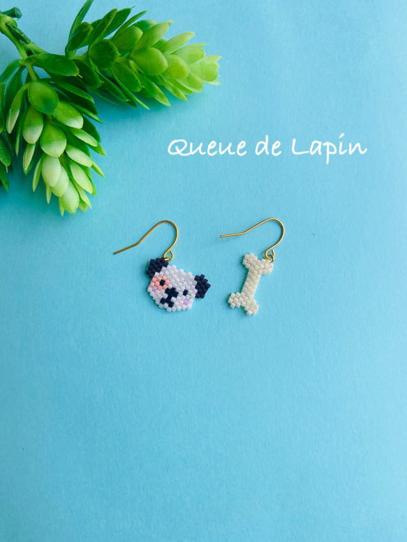 デリカビーズの動物ピアス＊犬 ピアス（フック・チェーン） Queue de