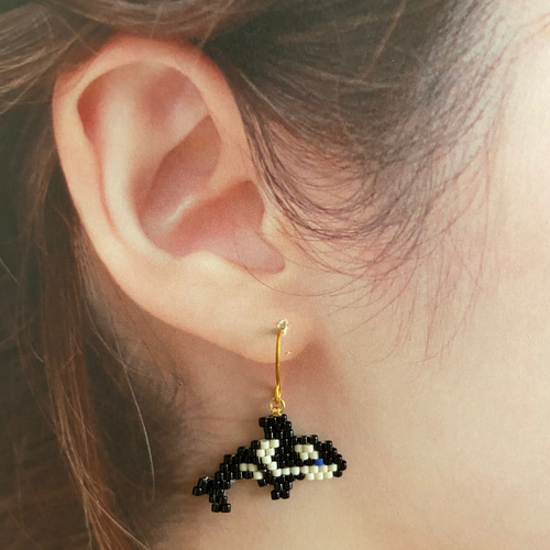 デリカビーズの海の生き物ピアス＊シャチ ピアス（フック・チェーン