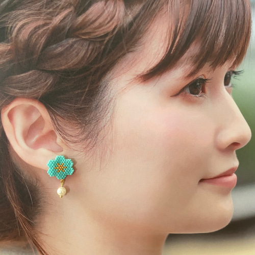 デリカビーズピアス♦︎旅する女の子ピアスパレットドールピアス　グリーン他 デリカビーズとパールのピアス[全6色] ピアス（フック・チェーン