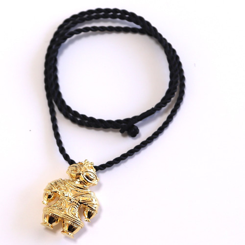 SV925 ゴールドのミニ遮光器土偶 ペンダント (659-469) ペンダント