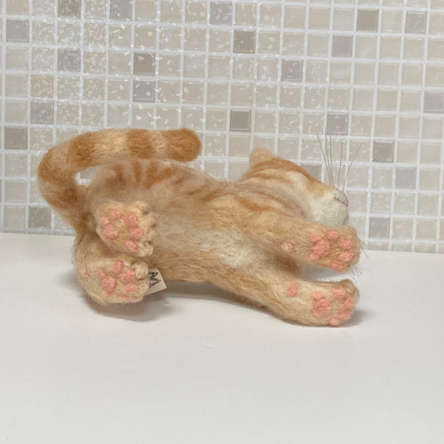受注商品 Lサイズ 茶トラ 子猫 羊毛フェルト 置物 ハンドメイド