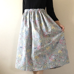 ふんわりギャザースカート　ミモレ丈　グレー 8枚目の画像
