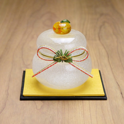 はなび【美品】つぶつぶみかんのモチモチ鏡餅 グラスタイム 組紐付き