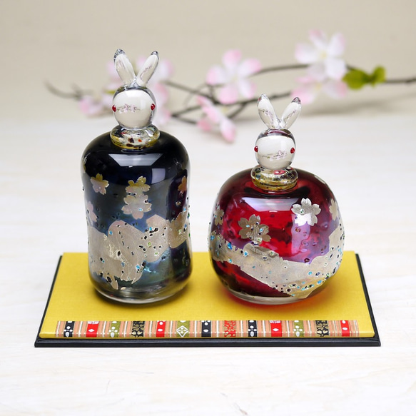 うさぎ雛 銀桜（濃青緑・赤）A その他置物 創作ガラス寺田 通販