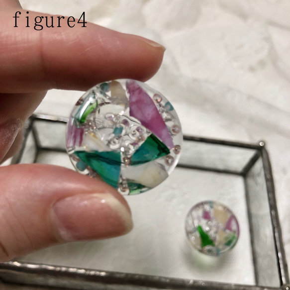 ステンドガラスの美しい彩り飾りボタン  （25ミリ）flowers① 加工オプション有り 5枚目の画像