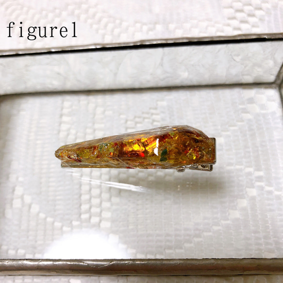 ステンドガラス細長鉱石のヘアークリップ・amber ore 2枚目の画像