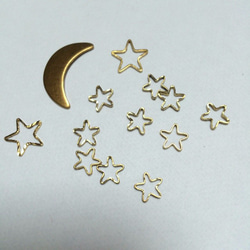 20個　真鍮製ロ-ブラスの8㎜小さなお星さまの枠 3枚目の画像
