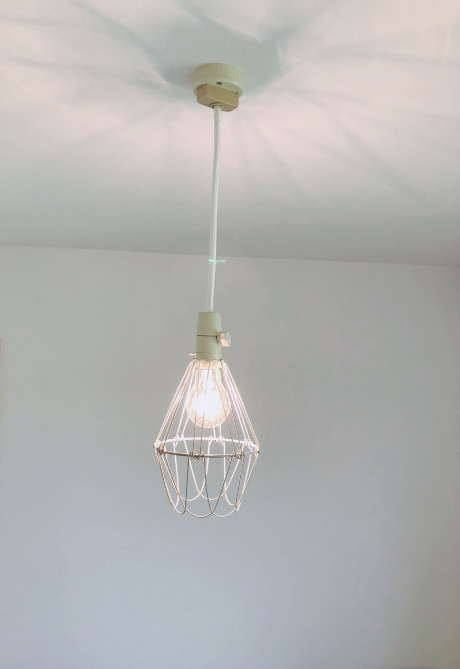 ホワイト ペンダントライト ホワイトペンダントライト☆サイズ小 シーリングライト