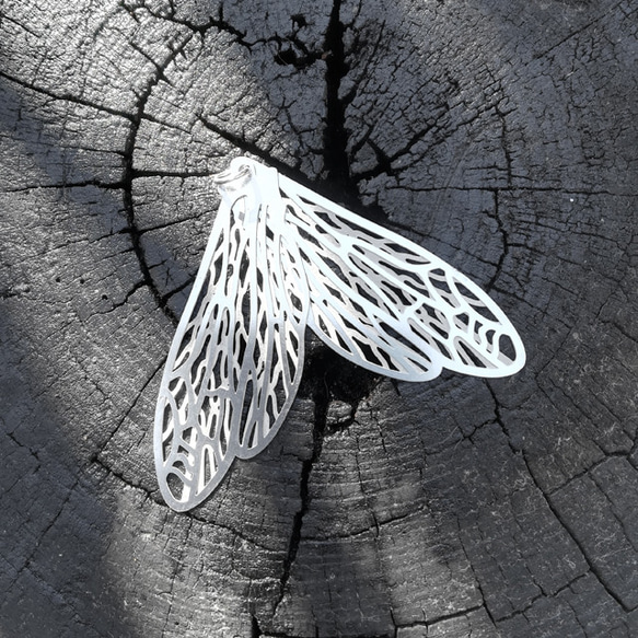 cometman 中サイズ・ハチの羽のペンダントトップのみ 3枚目の画像